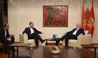 Vlada će naći način da se pokrene proizvodnja u  fabrici Bjelasica Rada