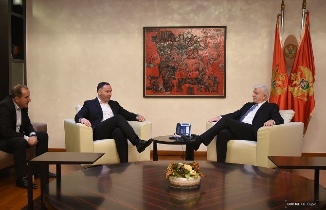 Vlada će naći način da se pokrene proizvodnja u  fabrici Bjelasica Rada