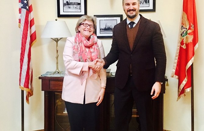  Podrška SAD-a za nastavak reformskih procesa