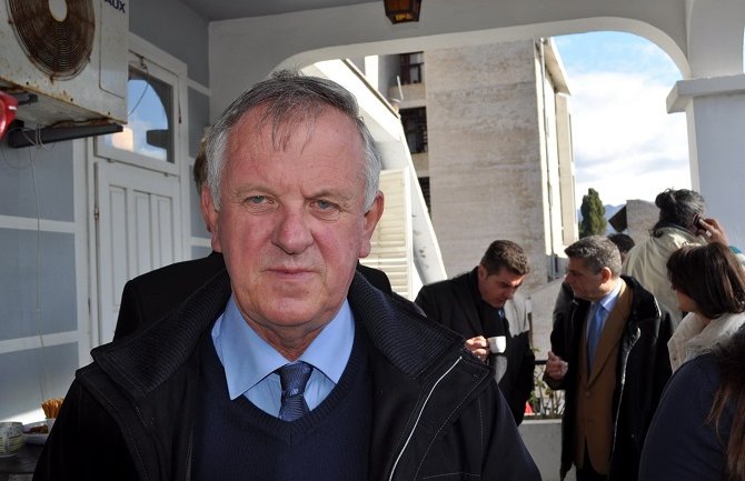 Nikola Gojković podnio ostavku s pozicije predsjednika Opštine Herceg Novi