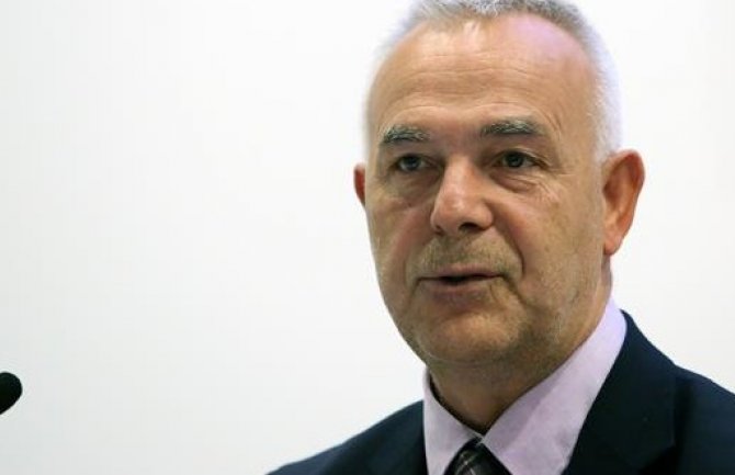 Političke partije same da riješe krizu u zemlji