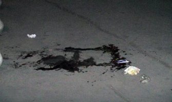Mladić (25) prerezao sebi vrat, bježao od ljudi koji su htjeli da mu pomognu