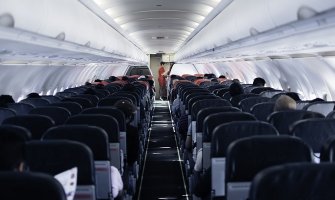 5 stvari koje ne smijete da dirate u avionu