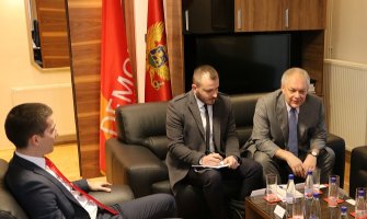 Demokrate: Krunu političke krize predstavljaju jednopartijski izbori u Nikšiću