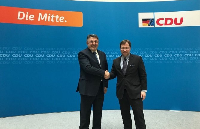 Dogovorena bliža saradnja Crnogorske sa CDU