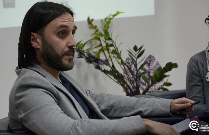 Izdajnici će biti oni koji izađu na izbore i oni koji ne izađu