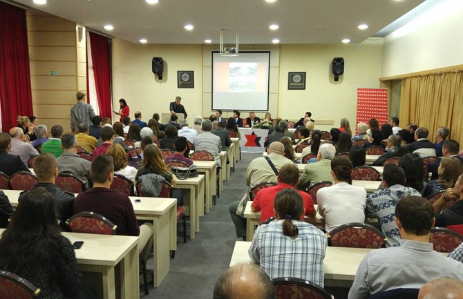 URA: Vječiti političari pojeli Ulcinj