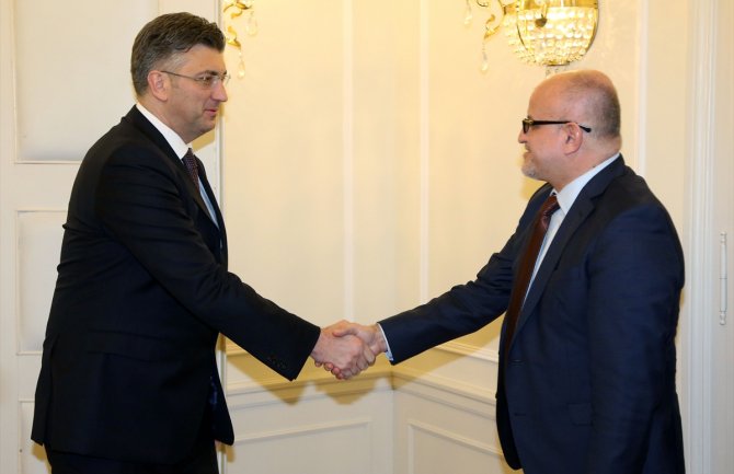 Plenković i Darmanović: Tražiti rješenja u duhu dobrosusjedskih odnosa