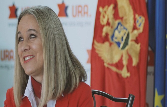 Jelušić se neće opet kandidovati, podržala Abazovića