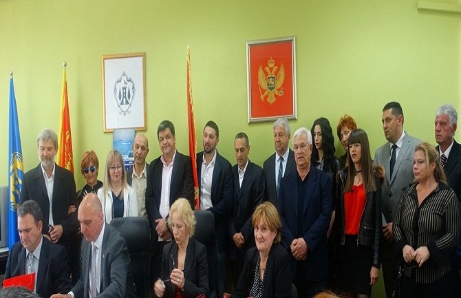 Predstavnici koalicije SDP – URA predali izbornu listu u Herceg Novom