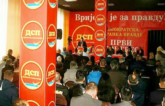 Članovi DSP-a na meti DF-a zbog pristupanja Demokratama
