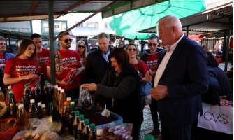 Porobić na pijaci razgovarao sa Novljanima