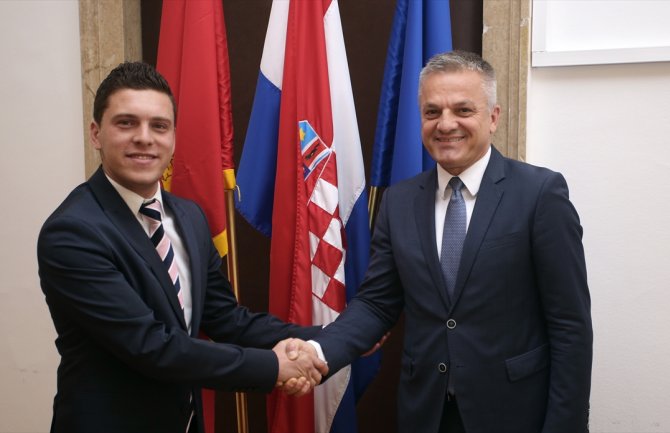  Očuvati i unapređivati prijateljske odnose Hrvatske i Crne Gore