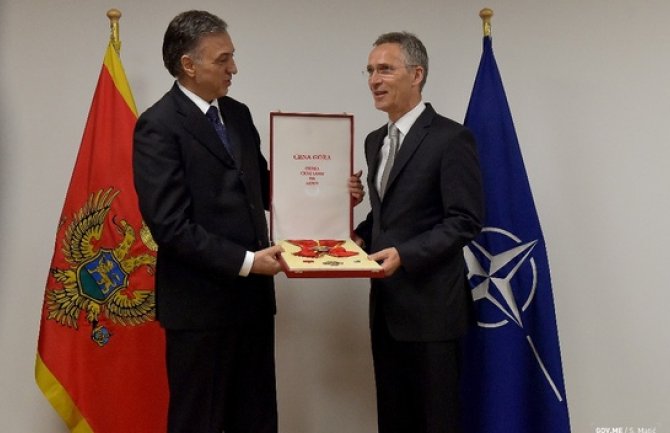 Od Vujanovića Orden Crne Gore na lenti za Stoltenberga