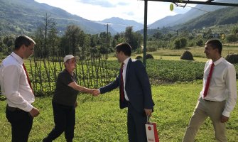 Bečić obišao Slatinu: Loši putevi, nije riješen ni problem vodosnabdijevanja