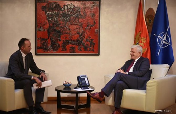 Vlada podražava razvojne projekte koji dopinose zapošljavanju