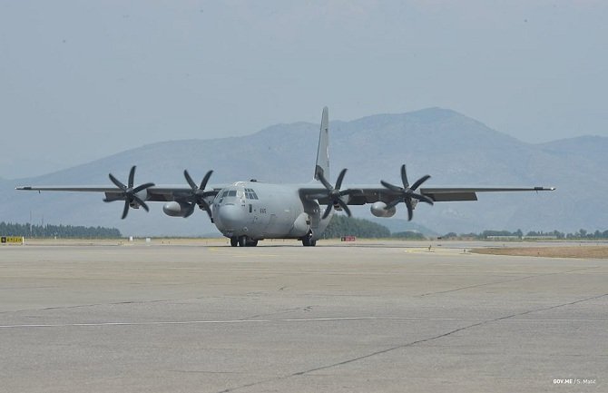 Stigao izraelski Super Hercules C-130J  i dva izraelska Air Tractora (FOTO/VIDEO)