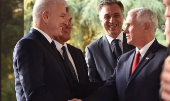 Pens danas sa premijerom Markovićem