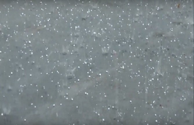 Nevrijeme u regionu: Grad, kiša i pljuskovi pogodili Srbiju, Bosnu i Sloveniju (VIDEO)