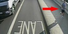Policija traga za muškarcem koji je gurnuo ženu pod autobus (VIDEO)