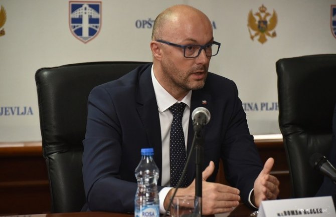 Hlobenj: SAD iz regiona nikada nisu otišle