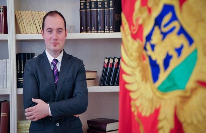 Stanić: Željeznaku niko nije tražio savjete