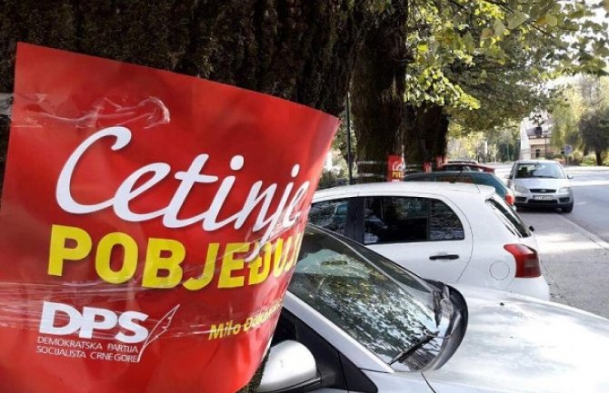 Demokrate: DPS predizbornim plakatama narušava izgled Prijestonice