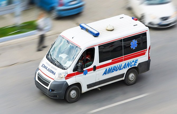 Učenik povrijeđen nožem tokom vršnjačkog okršaja u školi