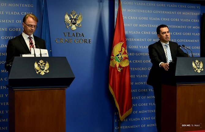 Političke debate vratiti u parlament, korupcija i sloboda izražavanja zabrinjavajući problem