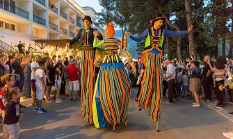 Karnevalom zvanično otvorena ljetnja turistička sezona u Budvi