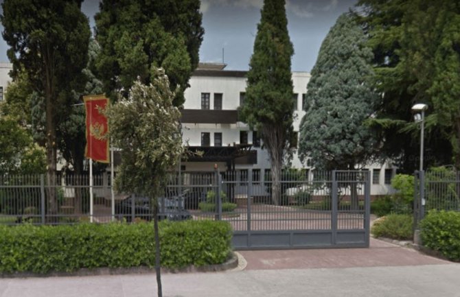 Potpukovnik pucao nezadovoljan zbog premještaja, određen mu pritvor do 30 dana