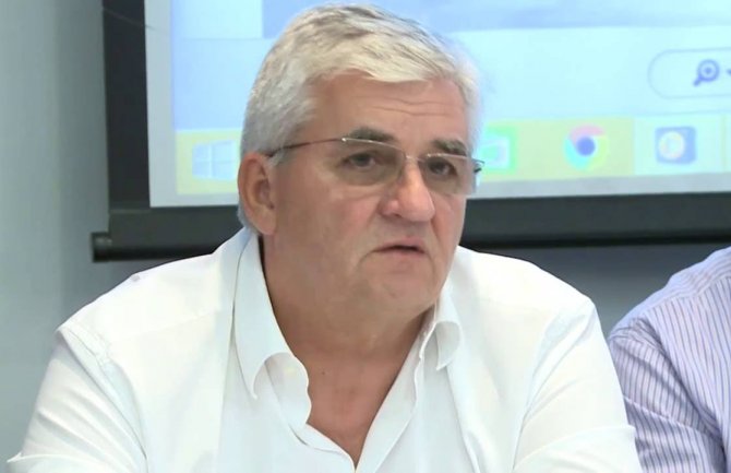 Radulović: Krapović samo kupuje vrijeme