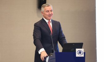  Đukanović predvodi crnogorsku delegaciju na Samitu NATO-a