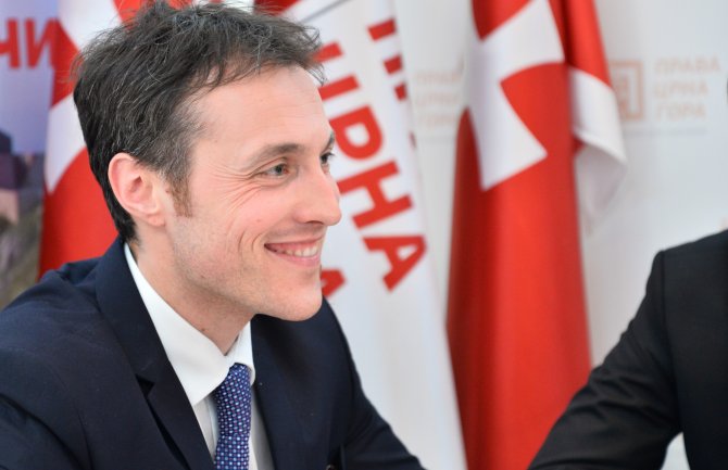 Milačić: Nikad nijesmo bili zavisniji nego što smo danas