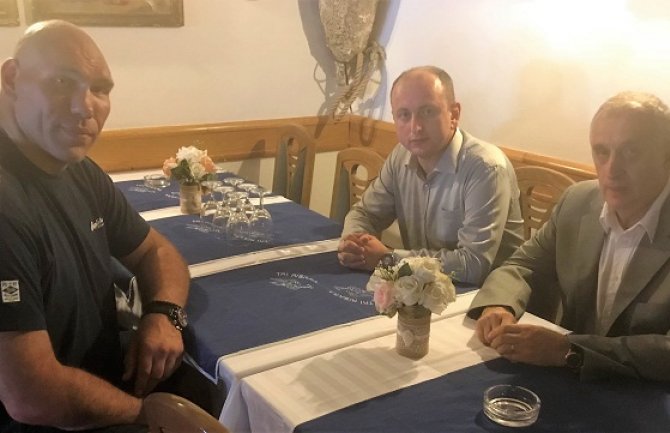 Knežević: Nadam se da će Putin doći u Crnu Goru