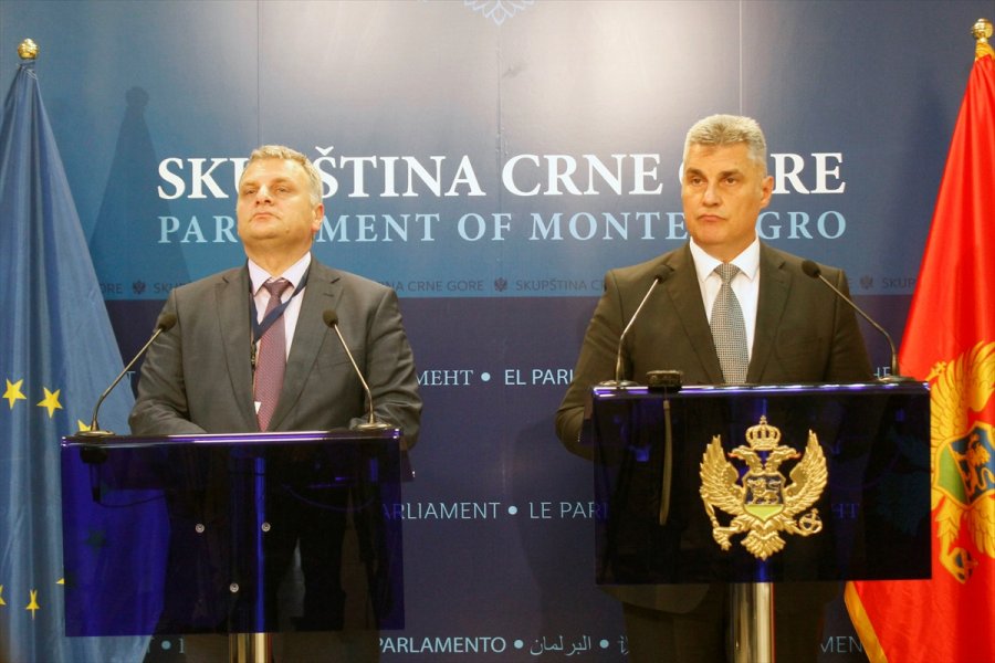 2018071723150274835733074Web