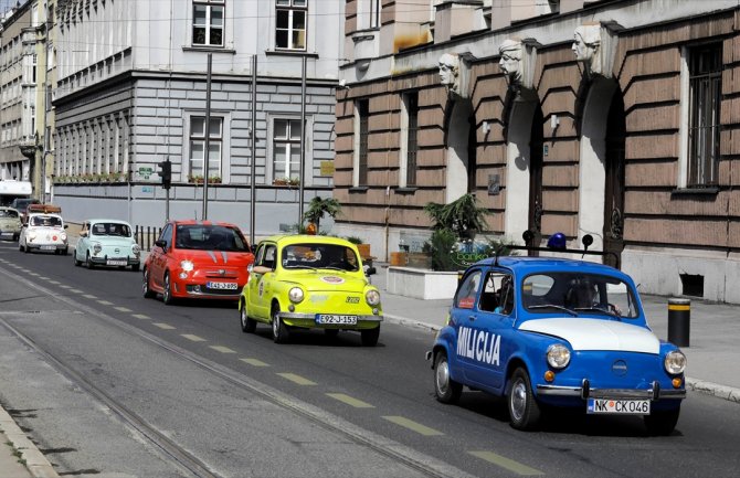 Prva ljubav: Fićo Fest okupio 200 učesnika iz cijele Evrope, najastarije vozilo ima 63 godine (FOTO)