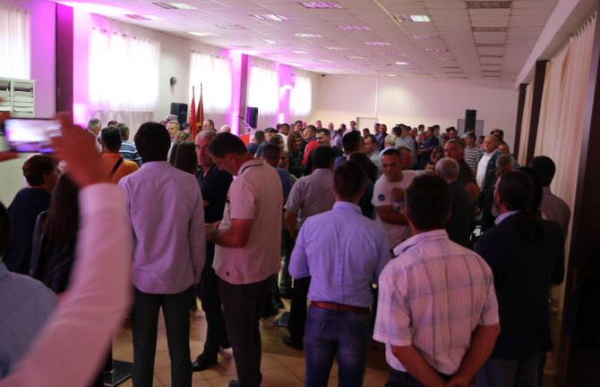 Bečić: Uvođenje ekonomskog državljanstva moglo biti prepreka evropskim integracijama