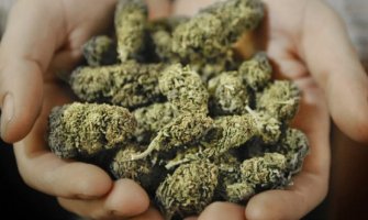Pronađeni i heroin, marihuana, džoint, opijati, prekršajne prijave protiv 7 lica 