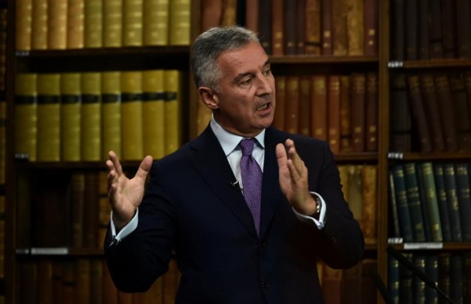 Đukanović: Želimo da naši građani žive kao svi građani EU