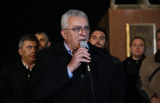 DF u nedelju organizuje protest u žutim prslucima