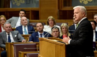 Poslanici ukupno postavili 1016 pitanja, od toga 125 premijeru, od ministara najviše se „na tapetu“ nalazio Pažin