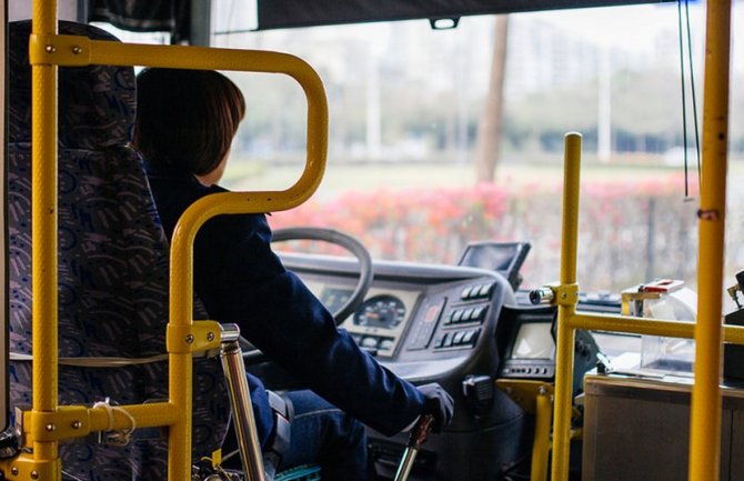 Srbija: Žena vozila autobus bez vozačke dozvole
