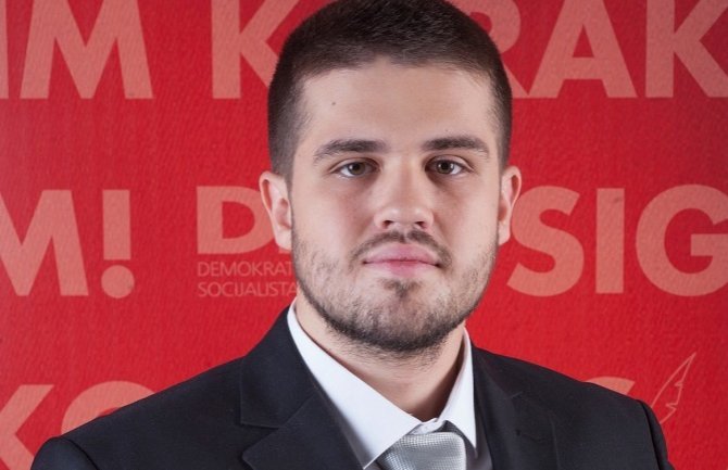 Nikolić: Istureni organizatori i učesnici protesta samo statisti u opozicionom političkom projektu