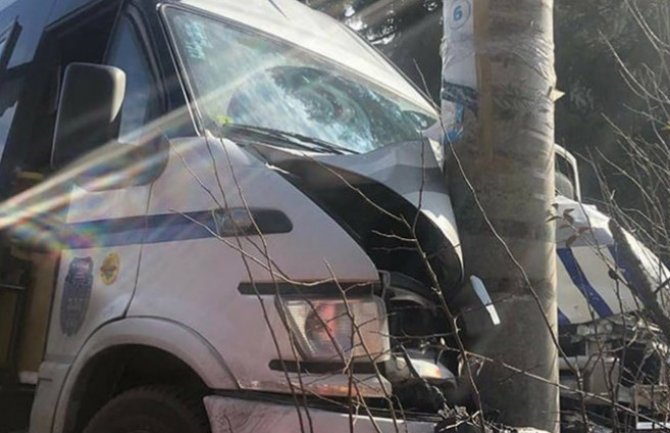 BIH: Sudar dva kombija, povrijeđeno 9 odbojkašica i dva vozača
