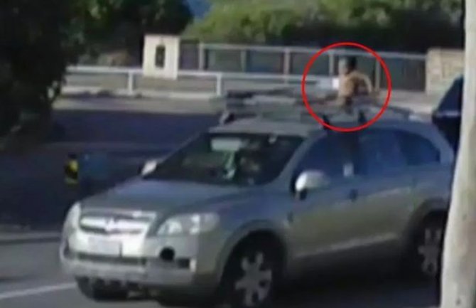 Osamnaest minuta vozila četvorogodišnjeg  sina na autu (VIDEO)