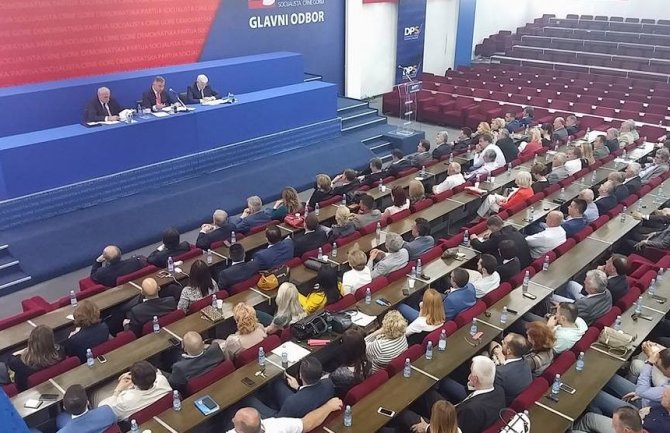 Izvještaj DRI o finansijama DPSa: Oko 4 miliona eura prihoda u prošloj godini