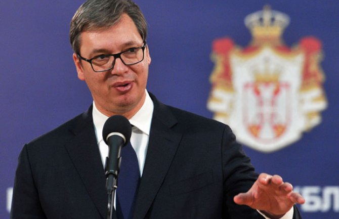 Vučić bio životno ugrožen, ljekari mu spasili život