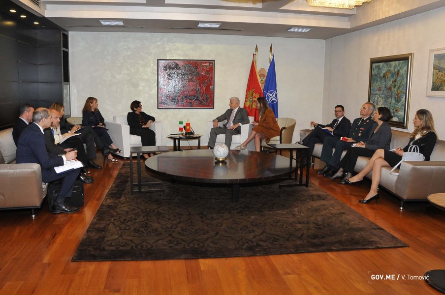 480070111721c9572830do