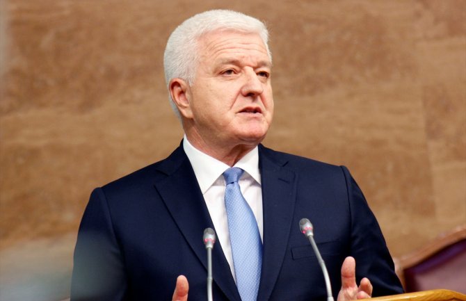 Marković o Kneževiću, stanovima, autoputu 